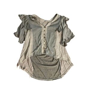 Women's Ruffled Button-Up Top - Gray